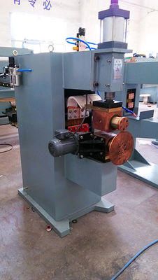 kwaliteit  160KVA Resistance Seam Welding Machine with Double Red Copper Square Box for Conduction fabriek