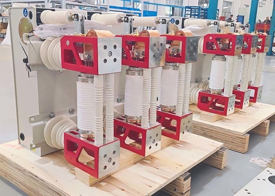 50KA hoogspannings Vacuümstroomonderbreker AC In drie stadia 50HZ 12KV omhoog aan 4000A