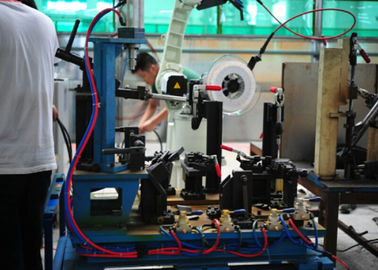 kleuren de Robotachtige het Lassensystemen van 350A 500A voor het Bureaubenen 6,5 van de Metaalstoel“ het LEIDENE Scherm