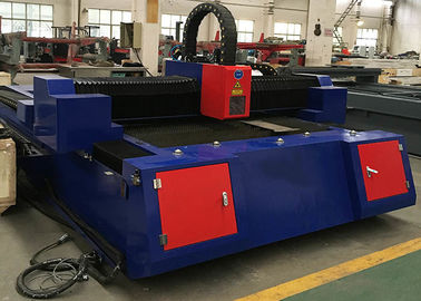 500W koolstofcnc Staalsnijmachine, 1500X3000mm Lasermateriaal Om metaal te snijden