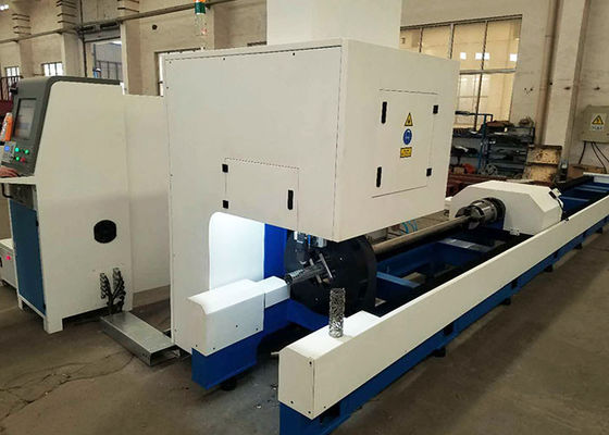 Automatische CNC-lasersnijmachine voor buisvezels met een snelheid van 1070 nm