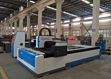 1500W vezelcnc Lasersnijmachine 1500 X 3000mm voor Diverse Metalen