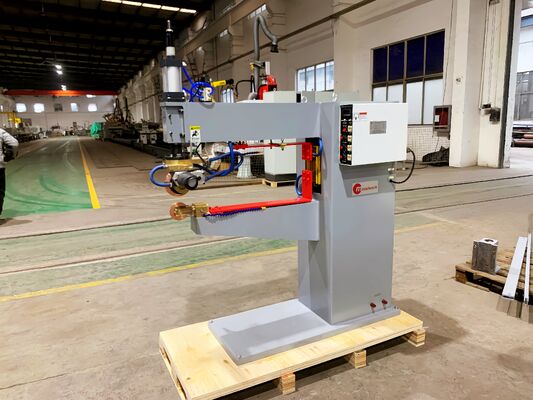 Vaststelling van de FN-serie Longitudinale Naad Lasmachine 35~160KVA