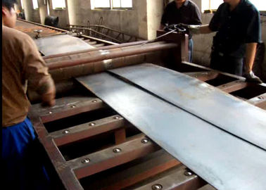 Hydraulisch Heet Broodjes Vloeistaal die de Snijmachinebegin van het Lijntrapezium van Leeg Blad scheuren