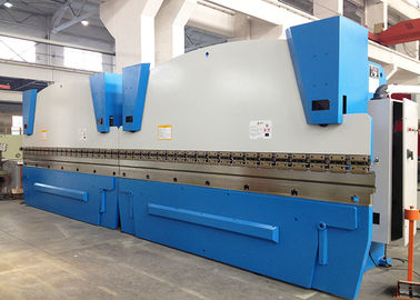 320 T CNC synchroniseren de Buigende Machinebegin Achter elkaar van de Persrem van Trapeziumplaat